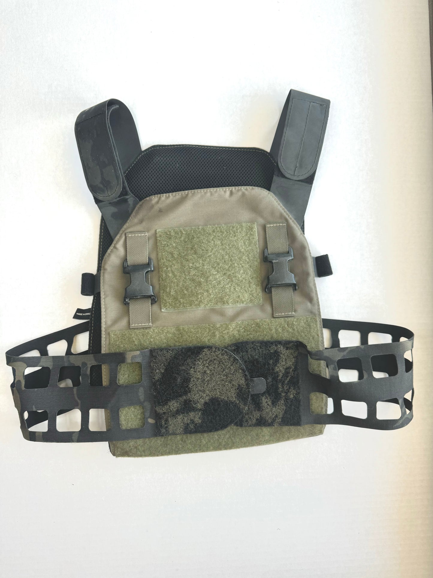Perroz Designs Low Profile Slick Plate Carrier