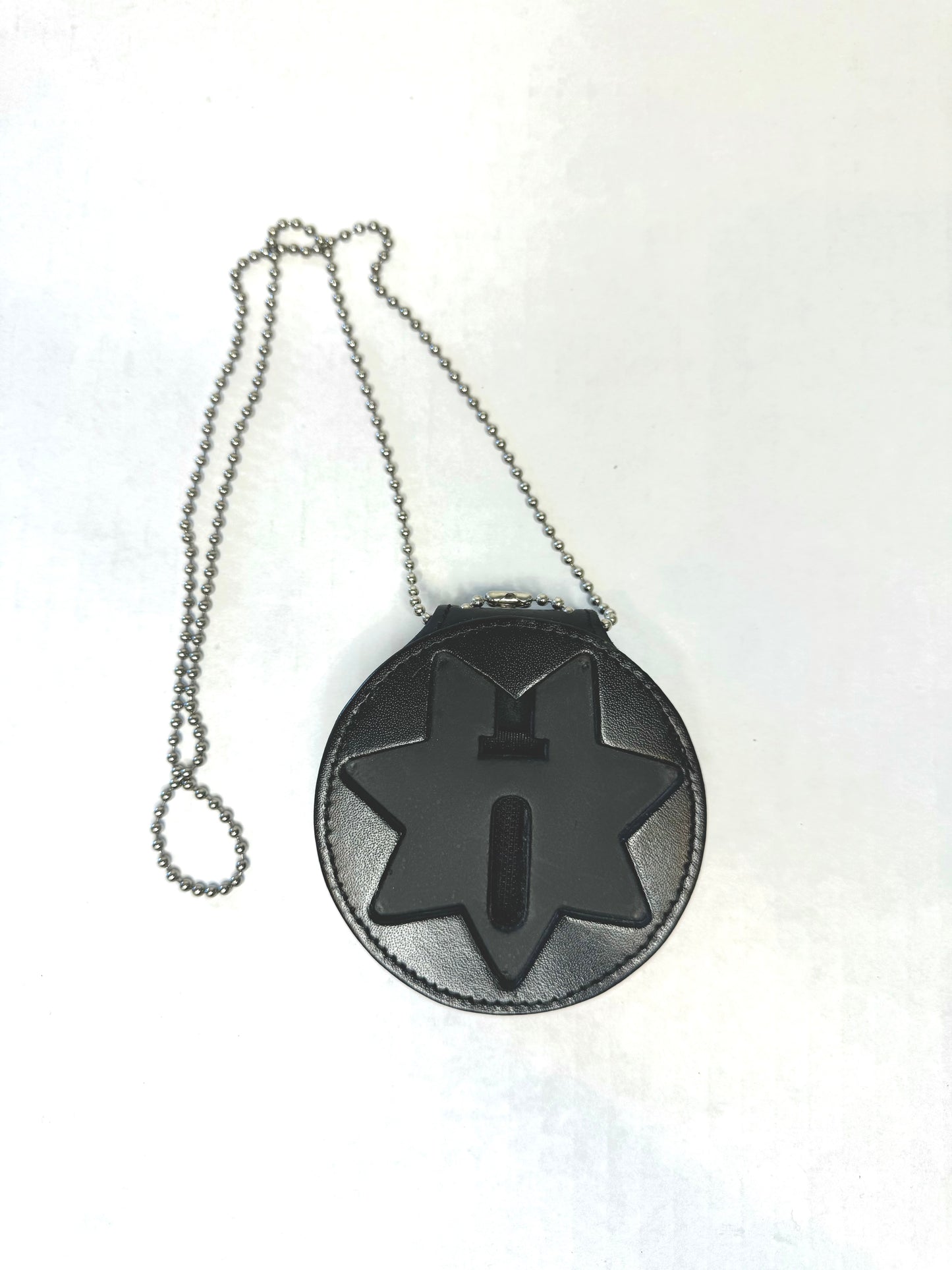 Bianchi 7350-01 - Badge Holder Round, Clip-On